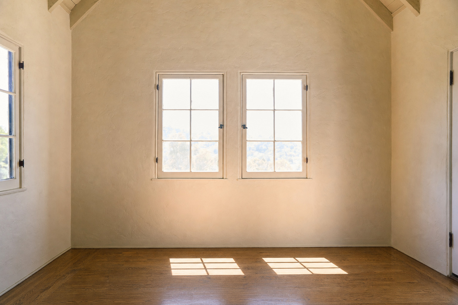 A customer's actual room photo before staging.